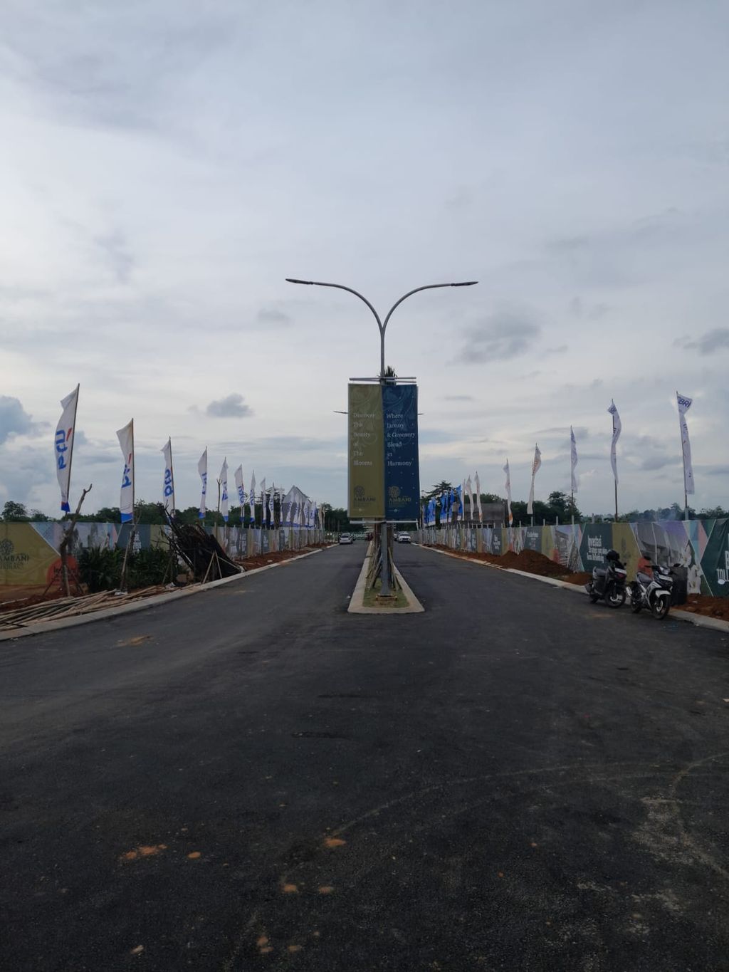 foto posisi tengah perumahan AMBANI RESIDENZA BANDARA