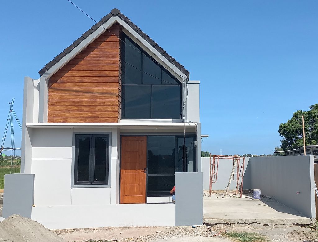 foto tampak rumah tipe Melati perumahan GRAHA CANDI PRATAMA