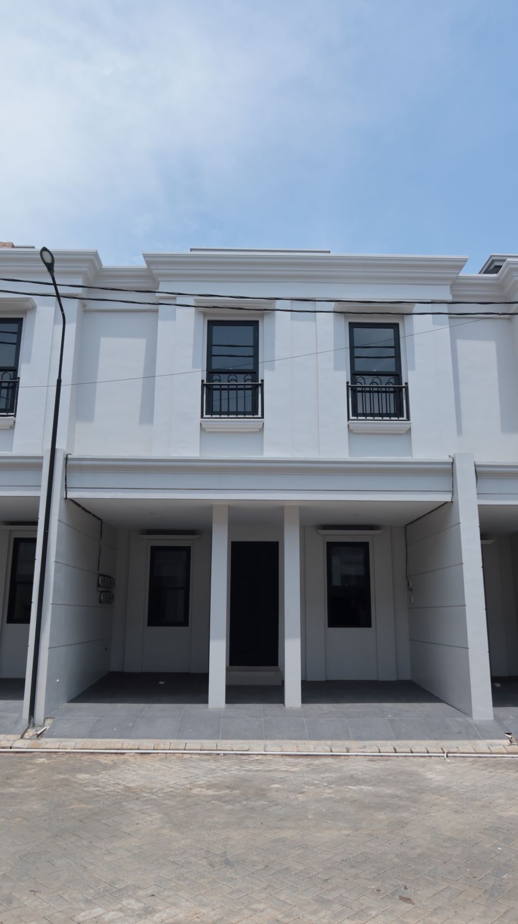 foto tampak rumah tipe 99/77 perumahan JAVAS