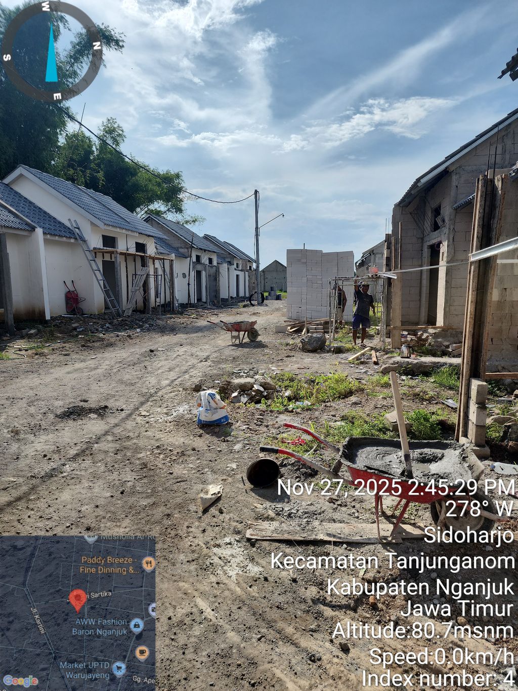 foto posisi tengah perumahan PURI TJARAKA WARUJAYENG