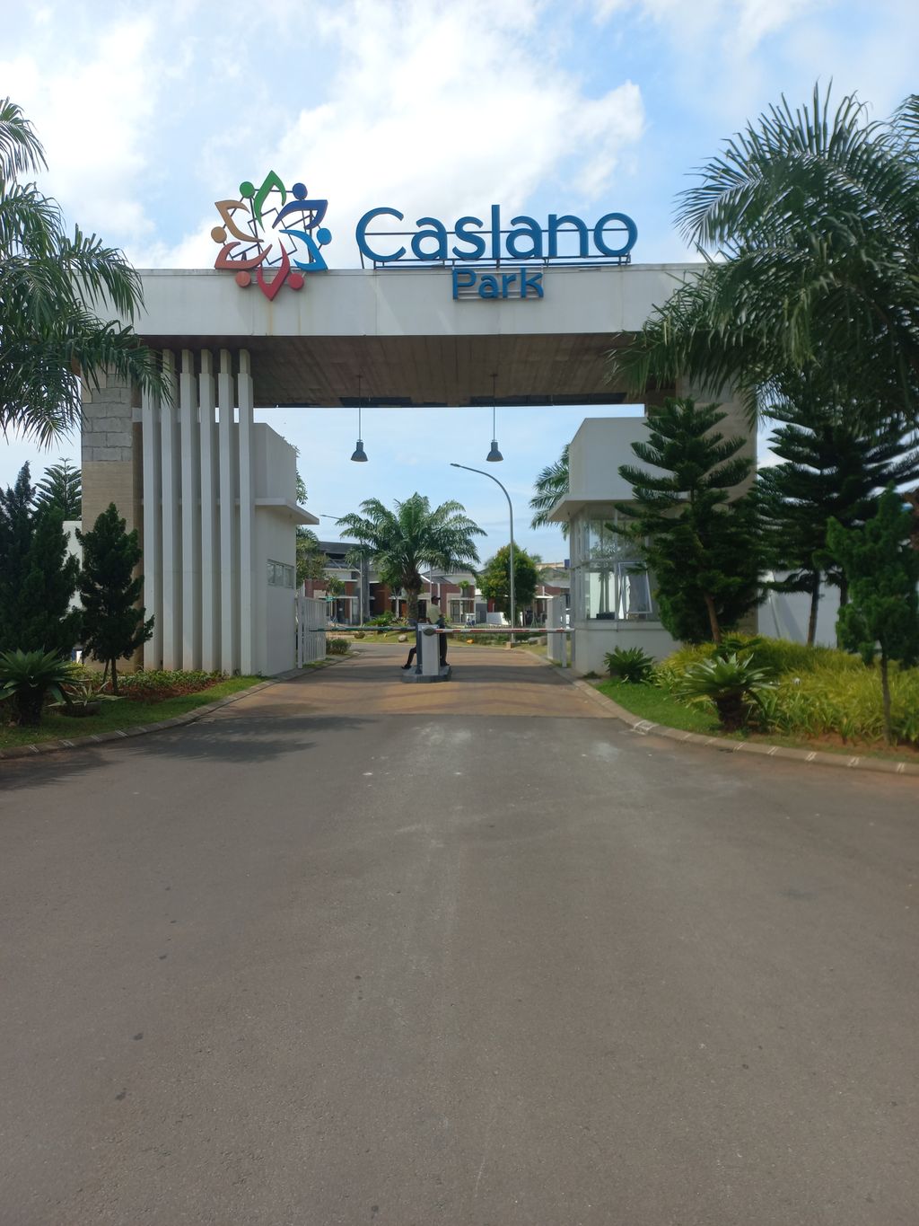 foto gerbang perumahan CITRA RAYA - CLUSTER CASLANO - AKCS