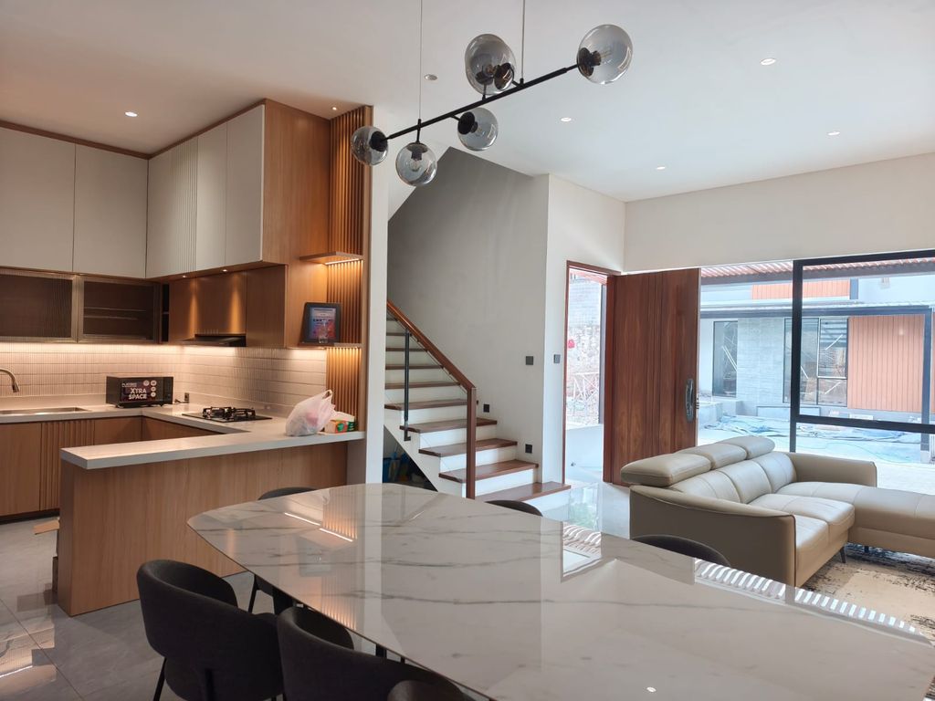 foto tampak rumah tipe Seine perumahan Riverside Residence