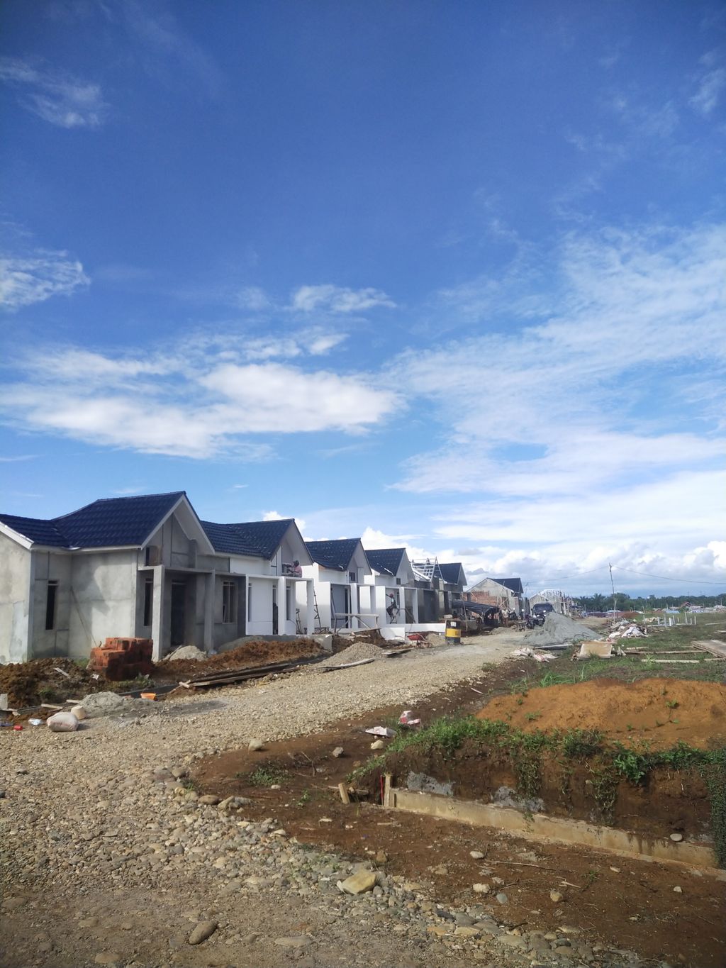 foto posisi tengah perumahan PRIMA CAGIVA 4