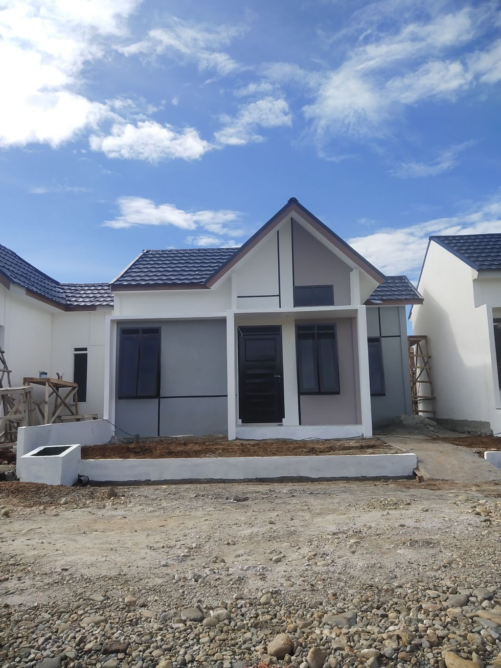 foto contoh rumah perumahan PRIMA CAGIVA 4