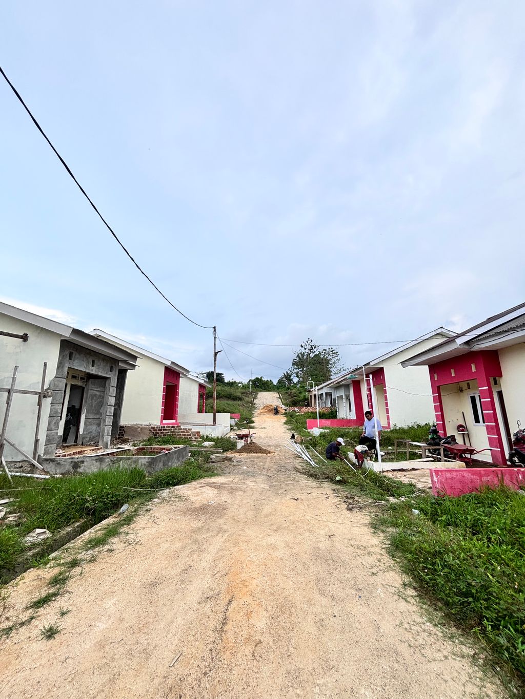 foto posisi tengah perumahan GRIYA PESONA MANDIRI
