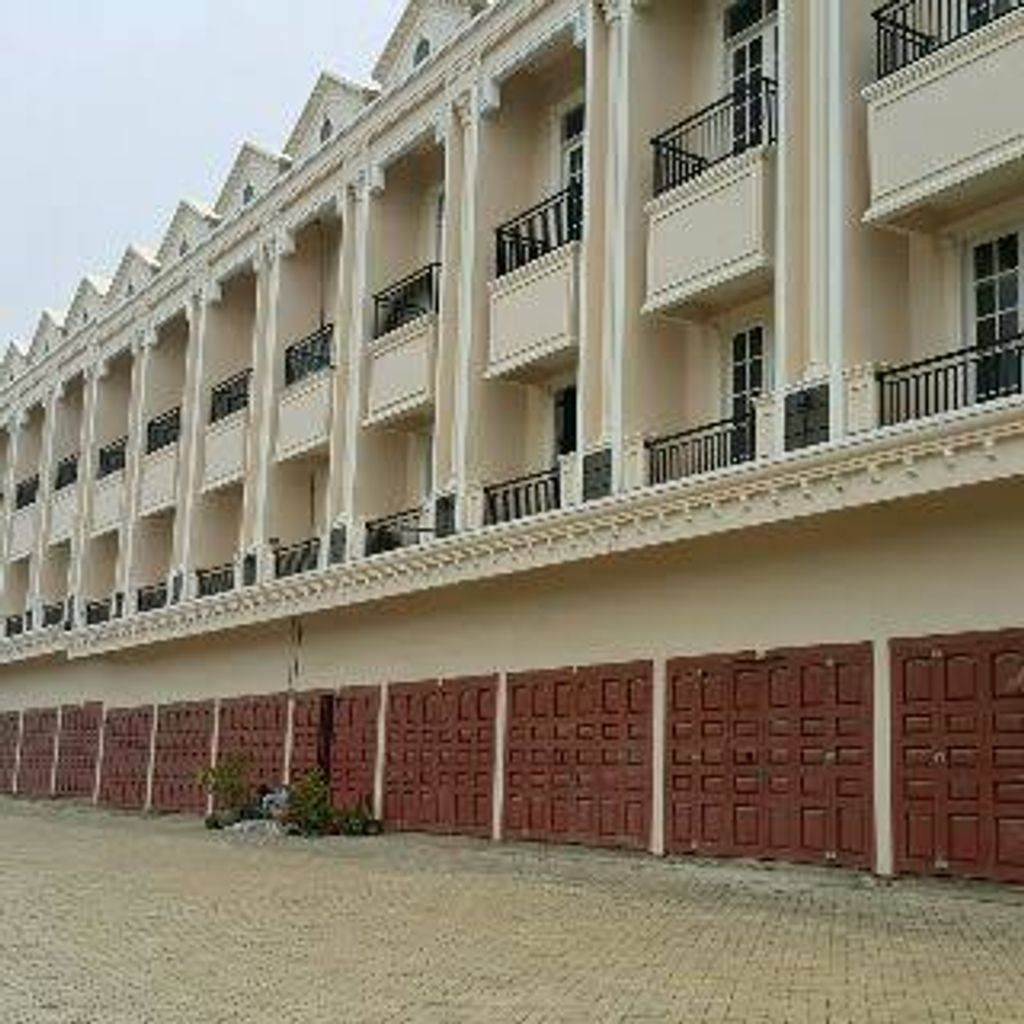 foto contoh rumah perumahan Eco Park Residence 1