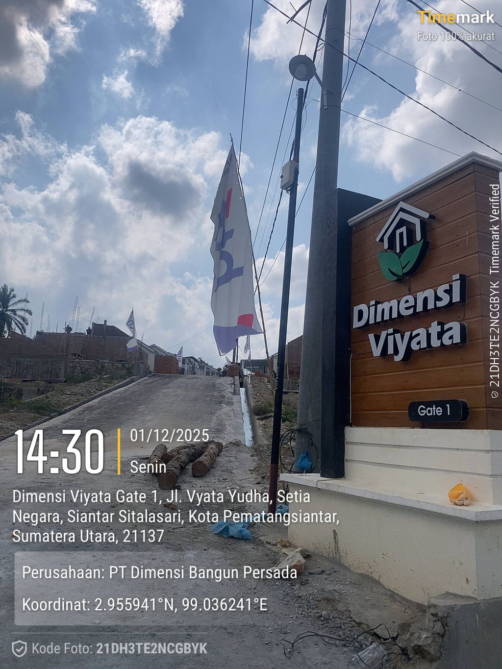 foto gerbang perumahan Dimensi Viyata 2