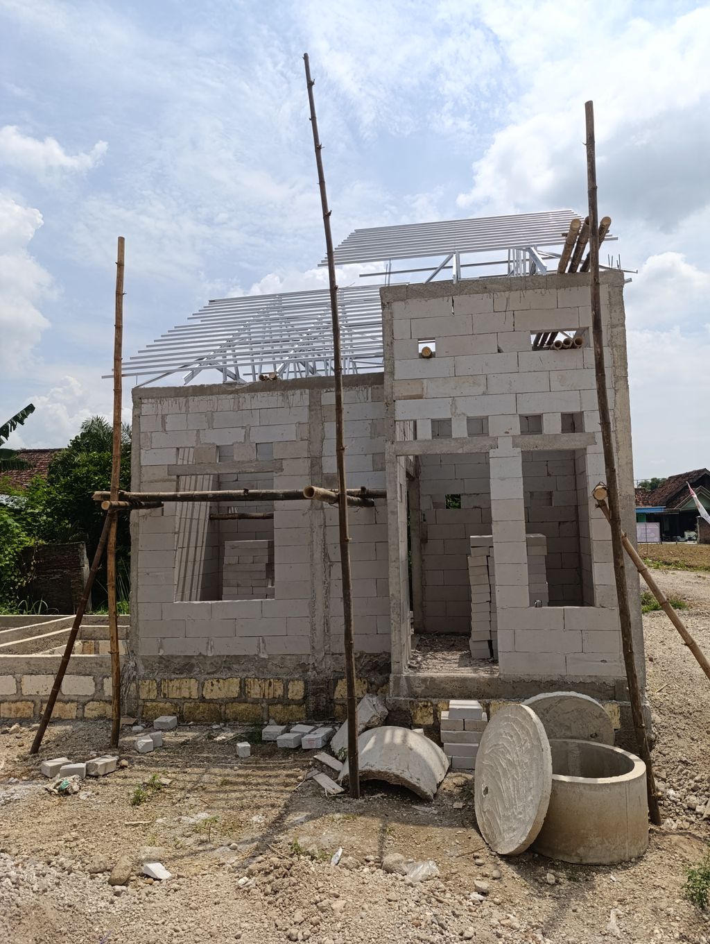 foto contoh rumah perumahan MUTIARA KAESA