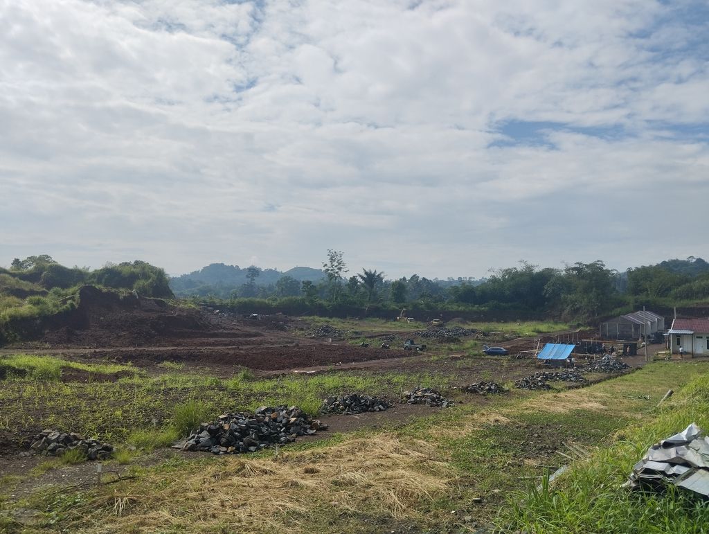 foto posisi tengah perumahan GRAHA PASIR HAYAM 3