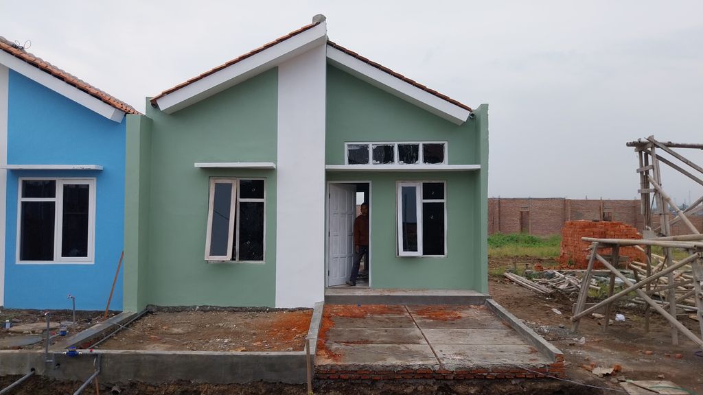 foto tampak rumah tipe Scandinavian Royal Village Karangtengah C3 perumahan Perumahan Royal Village Karangtengah