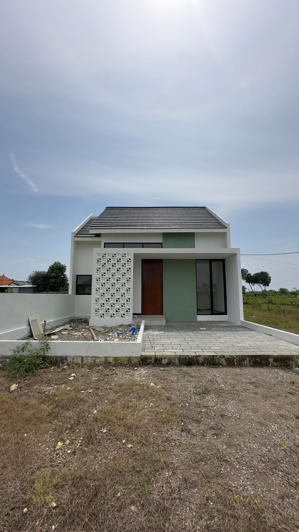 foto tampak rumah tipe Lavender 40/90 perumahan GRAND WASTANA RESIDENCE