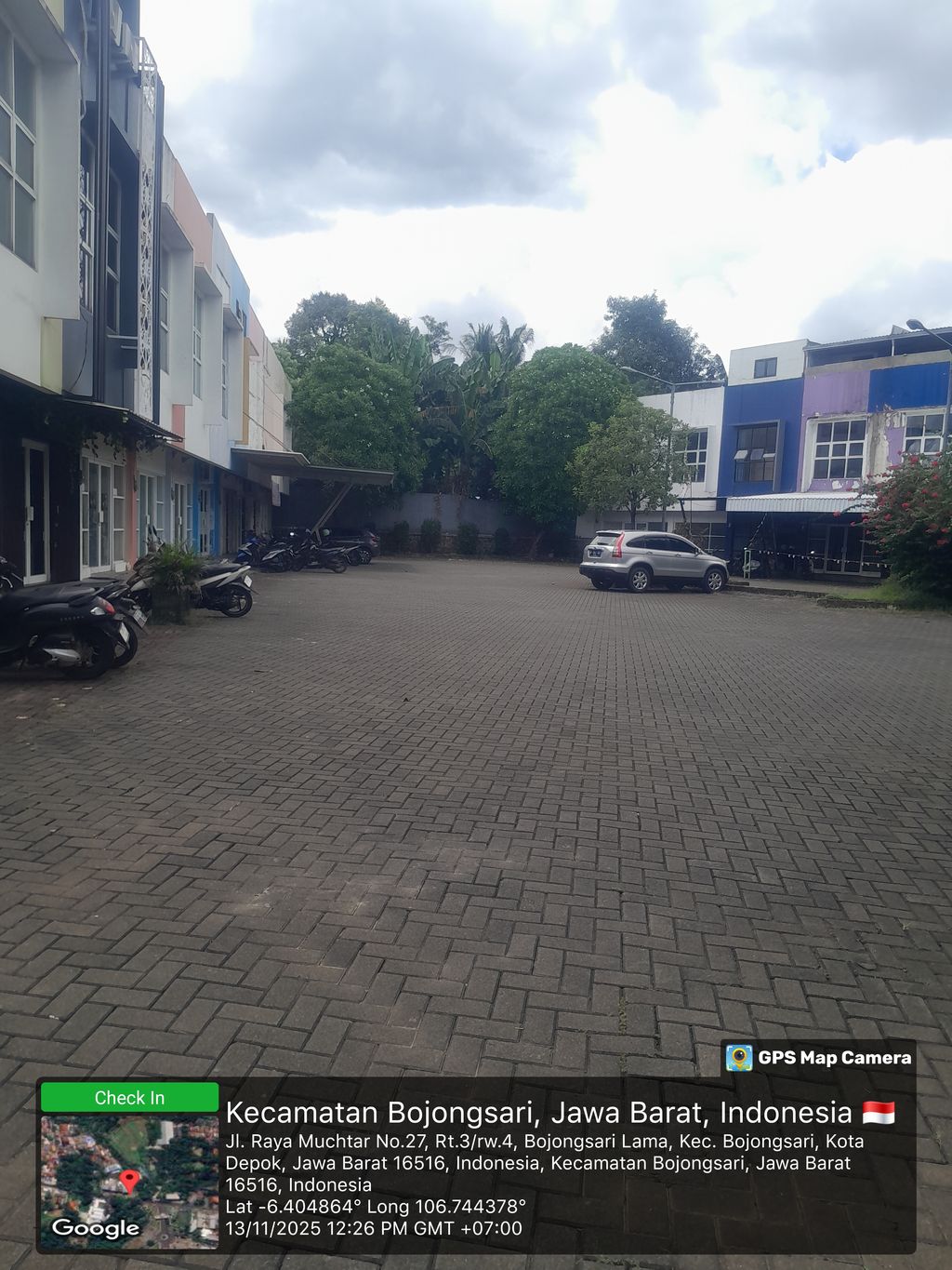 foto posisi tengah perumahan CITRA SAWANGAN SQUARE
