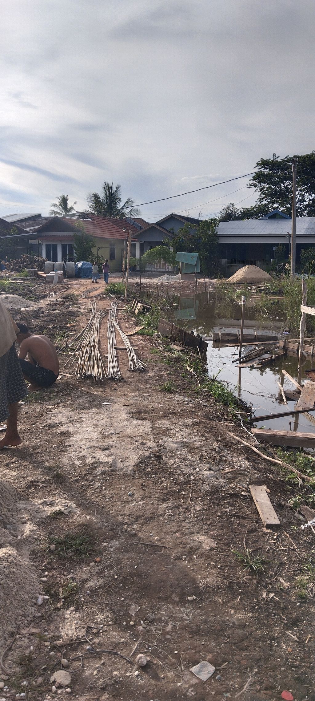 foto posisi tengah perumahan PESONA ZHAFIRA 1