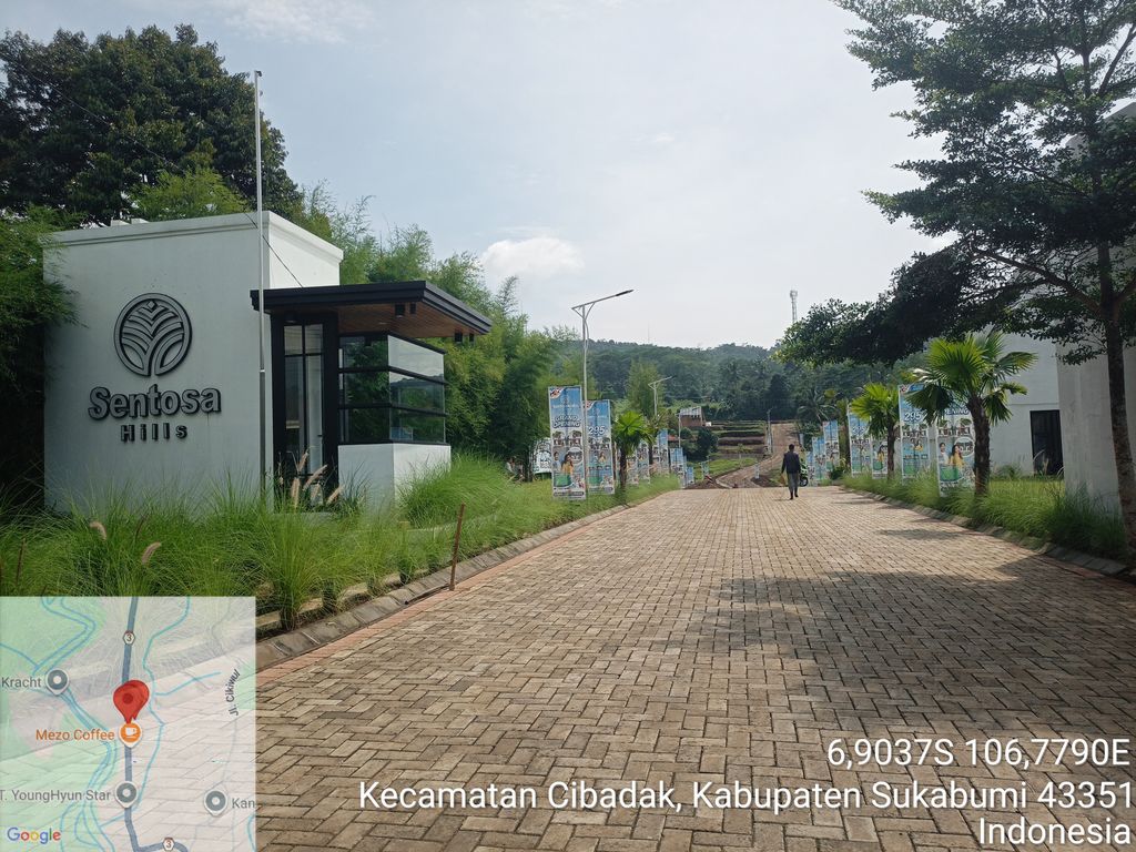 foto gerbang perumahan Sentosa Hills