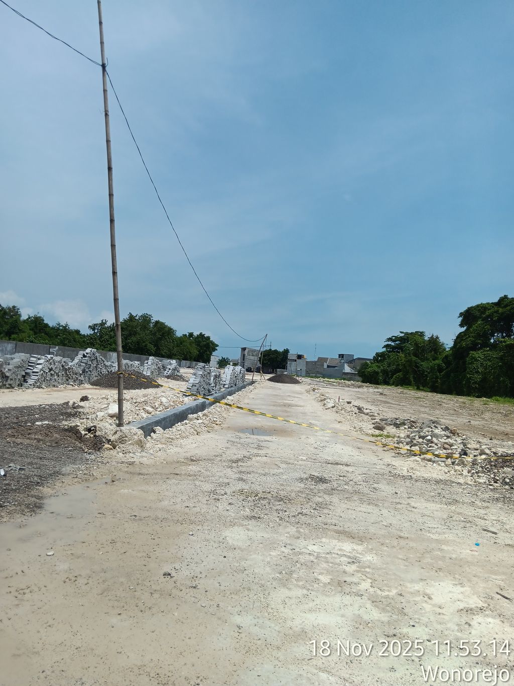 foto gerbang perumahan ALANA REGENCY WONOREJO