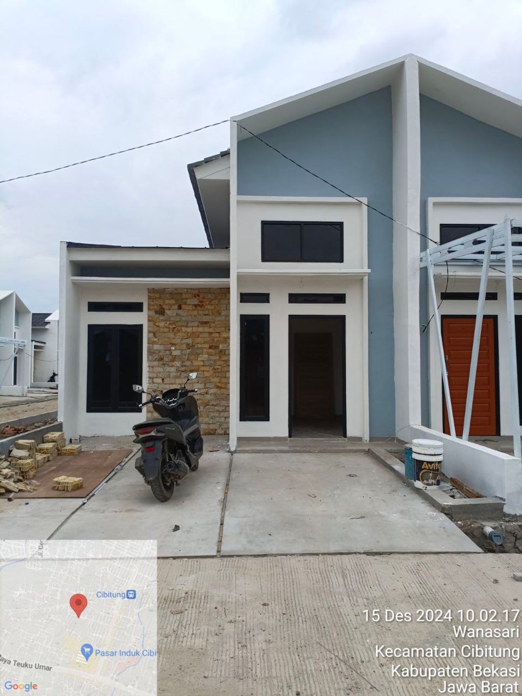 foto tampak rumah tipe 40/96 perumahan GRAND HARSA RESIDENCE