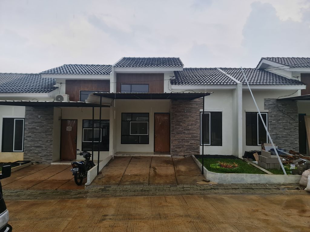foto contoh rumah perumahan DIAMOND HILLS