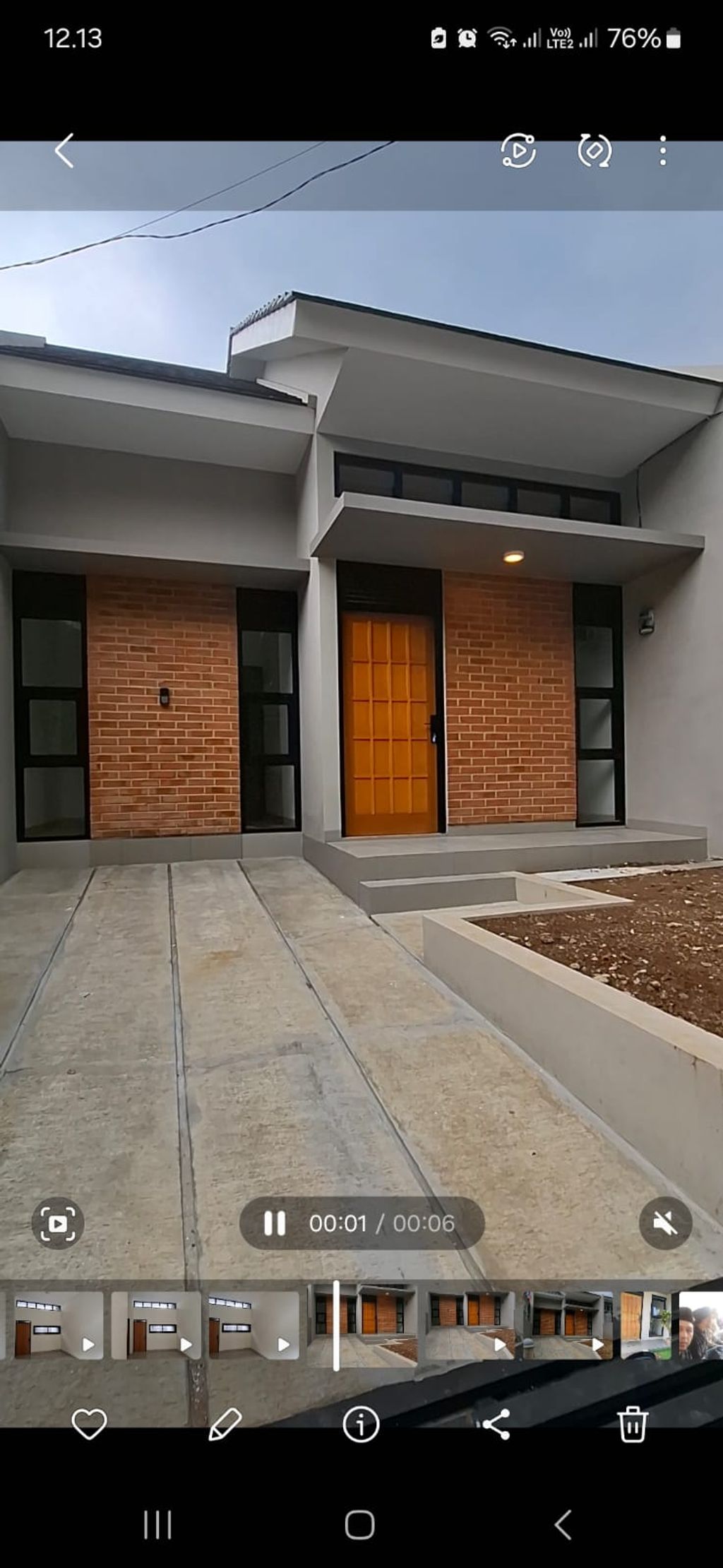 foto tampak rumah tipe 72 perumahan Padasuka Park