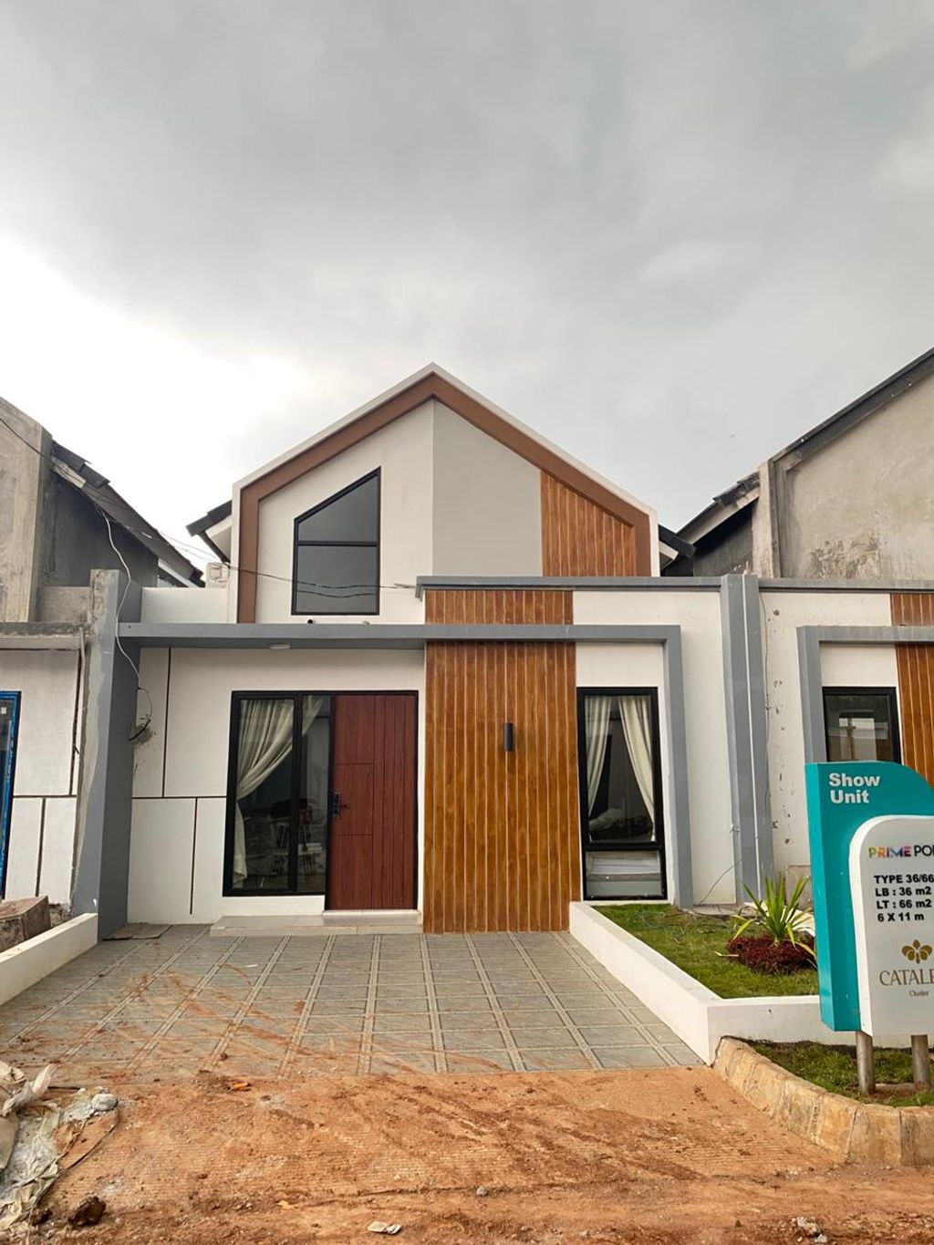 foto tampak rumah tipe CATALEYA T1 36/66 perumahan Cluster Cataleya