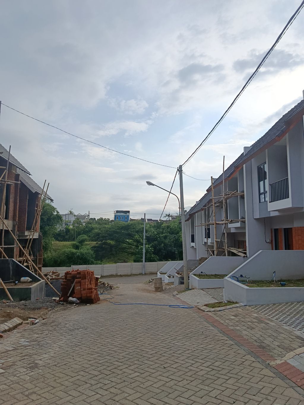 foto posisi tengah perumahan Garden Residence Tahap 3
