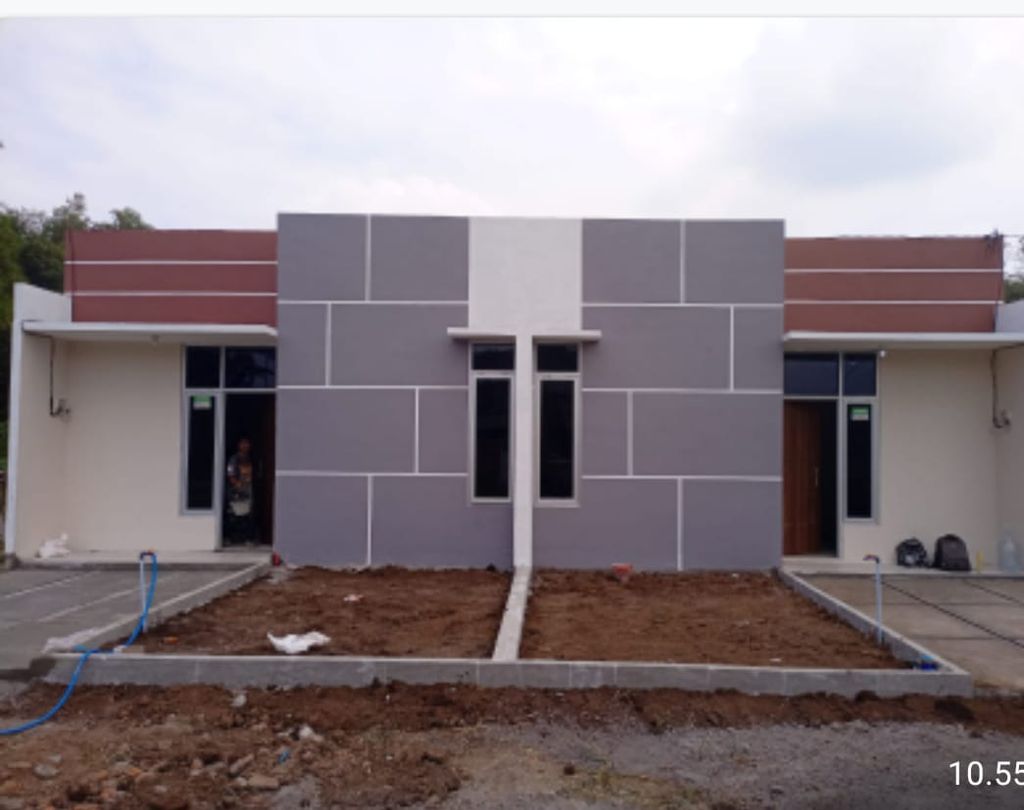 foto tampak rumah tipe 30/60 perumahan Aruma Hill