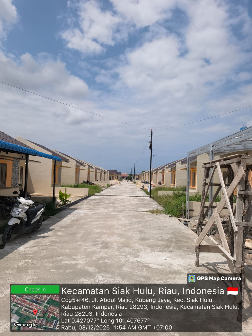 foto posisi tengah perumahan BERKAH FAMILY RESIDENCE 7 TAHAP II