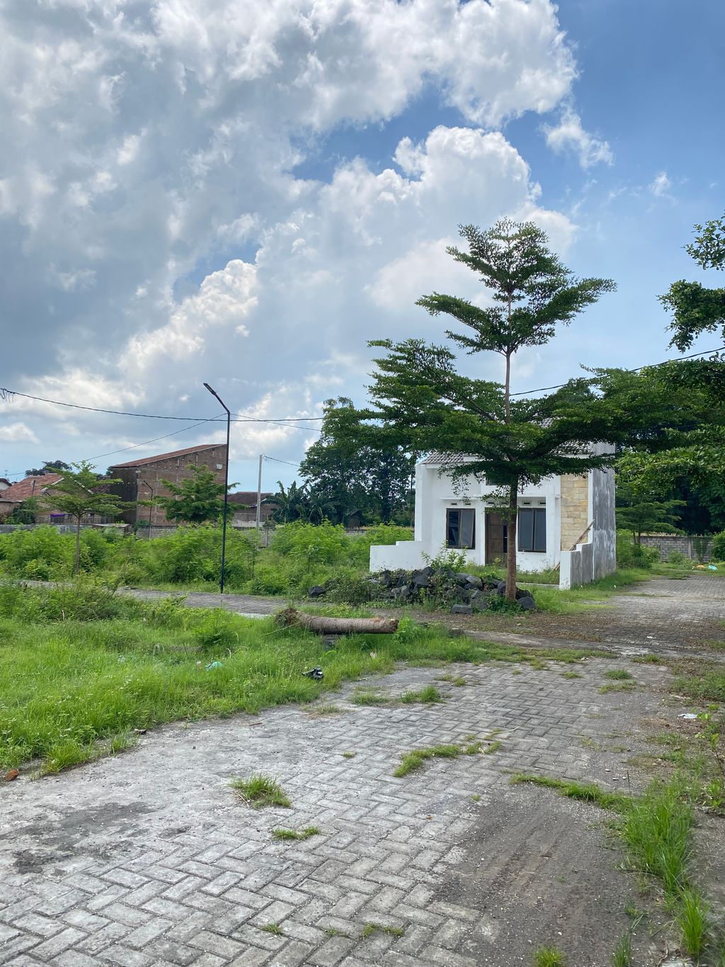 foto posisi tengah perumahan Perumahan Tutul Kebon