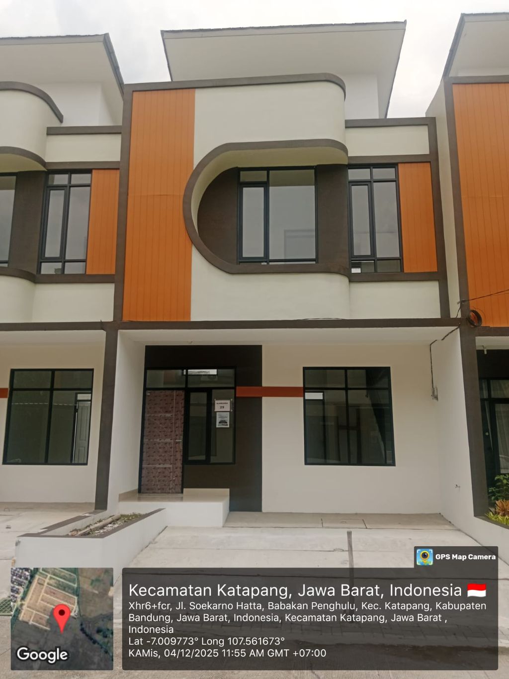 foto tampak rumah tipe 60 Compact 3 Kamar HC (567) perumahan G-Land Katapang Residence 1