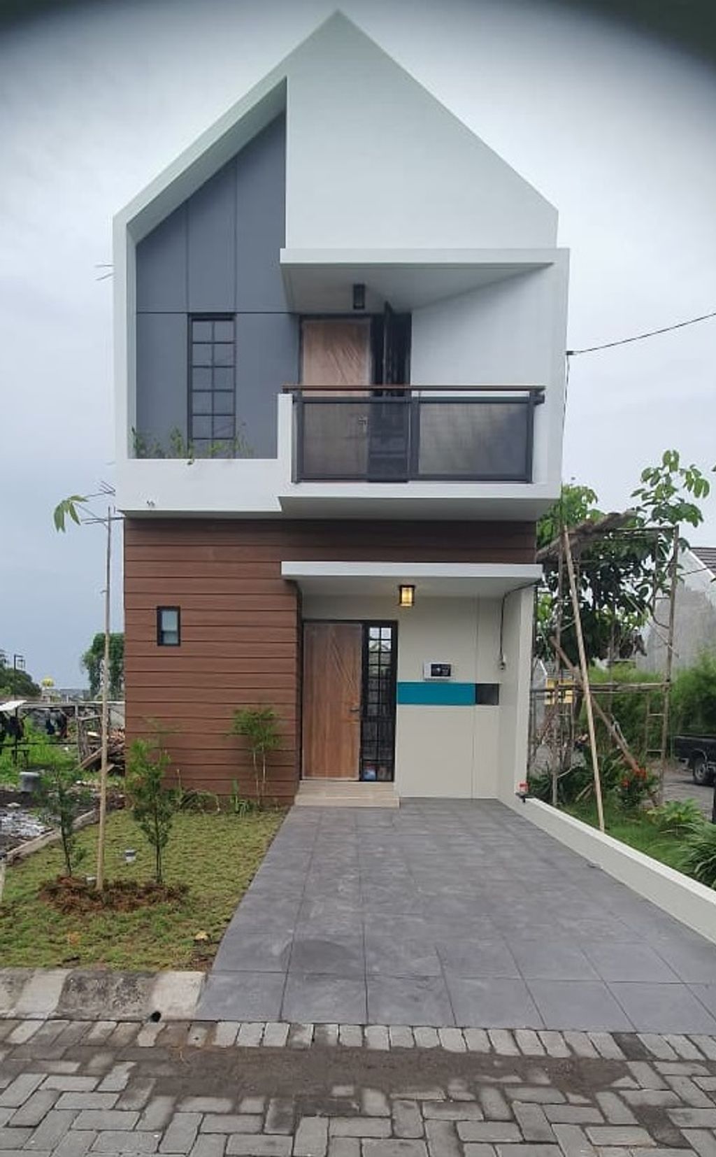 foto tampak rumah tipe Osaka 2 Kav 31 perumahan GRHA TAMAN PELANGI 2 CLUSTER OSAKA 2