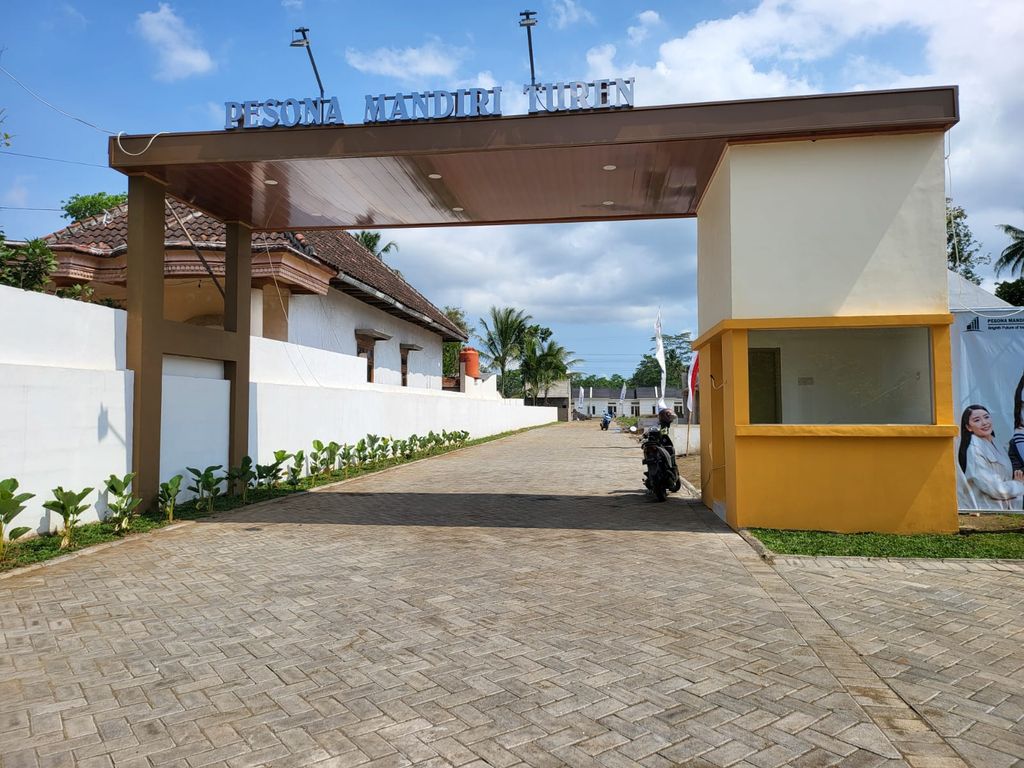 foto gerbang perumahan PESONA MANDIRI TUREN
