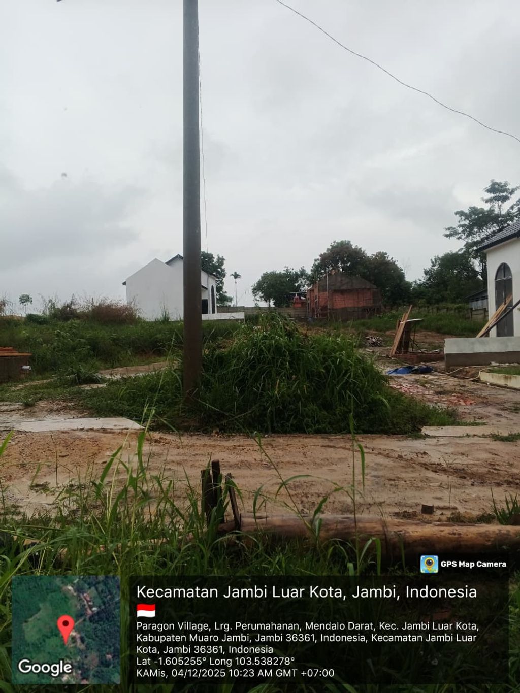 foto posisi tengah perumahan PARAGON VILLAGE