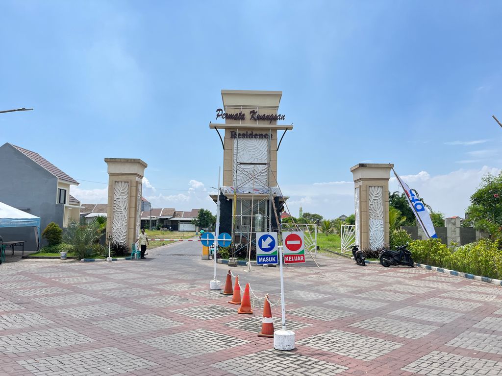 foto gerbang perumahan PERMATA KWANGSAN RESIDENCE I