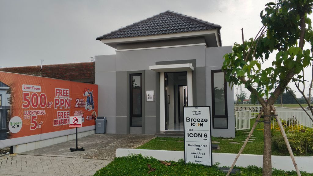 foto contoh rumah perumahan BREEZE ICON