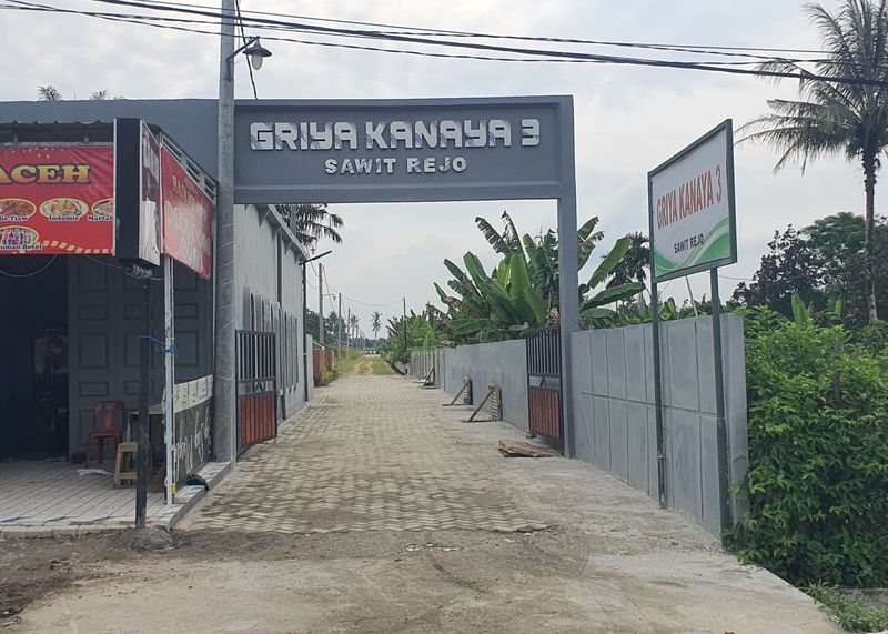 foto gerbang perumahan GRIYA KANAYA 3