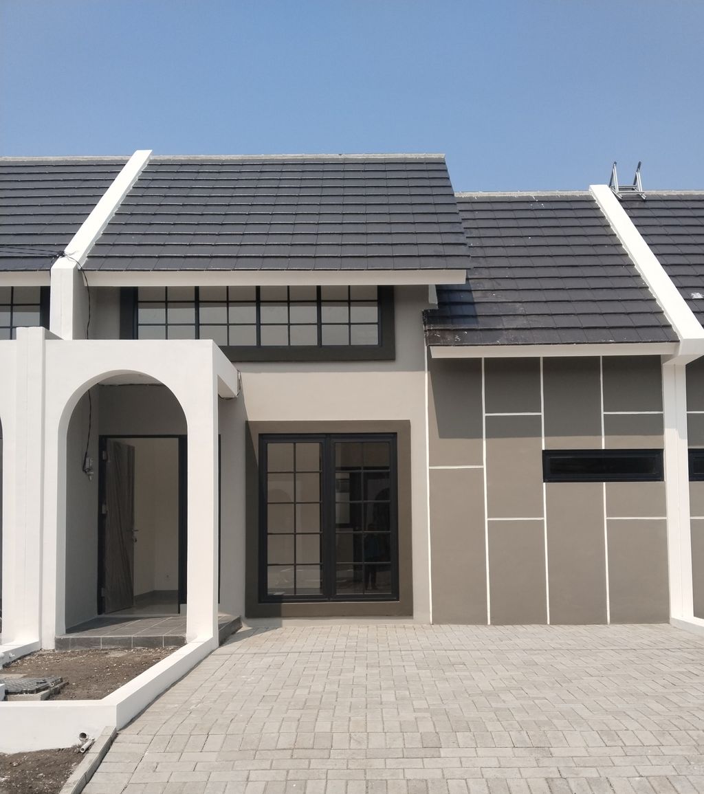 foto tampak rumah tipe Blok B-24 Galan Cluster Kensington perumahan The Anvaya Juanda