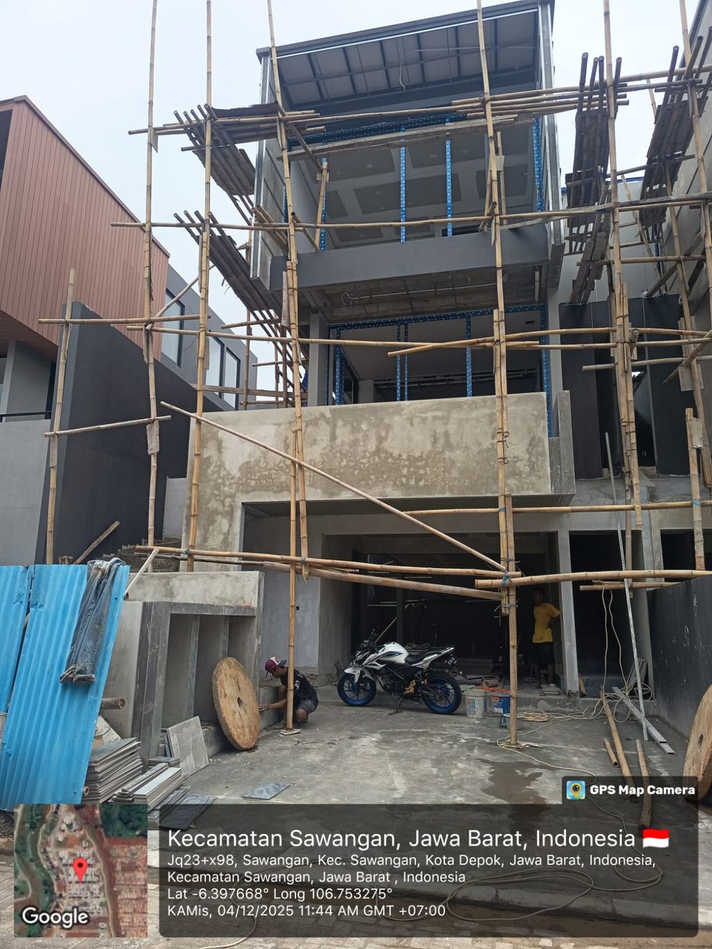 foto tampak rumah tipe Tudor / Standard - Lake Vista H-007 perumahan Shila At Sawangan