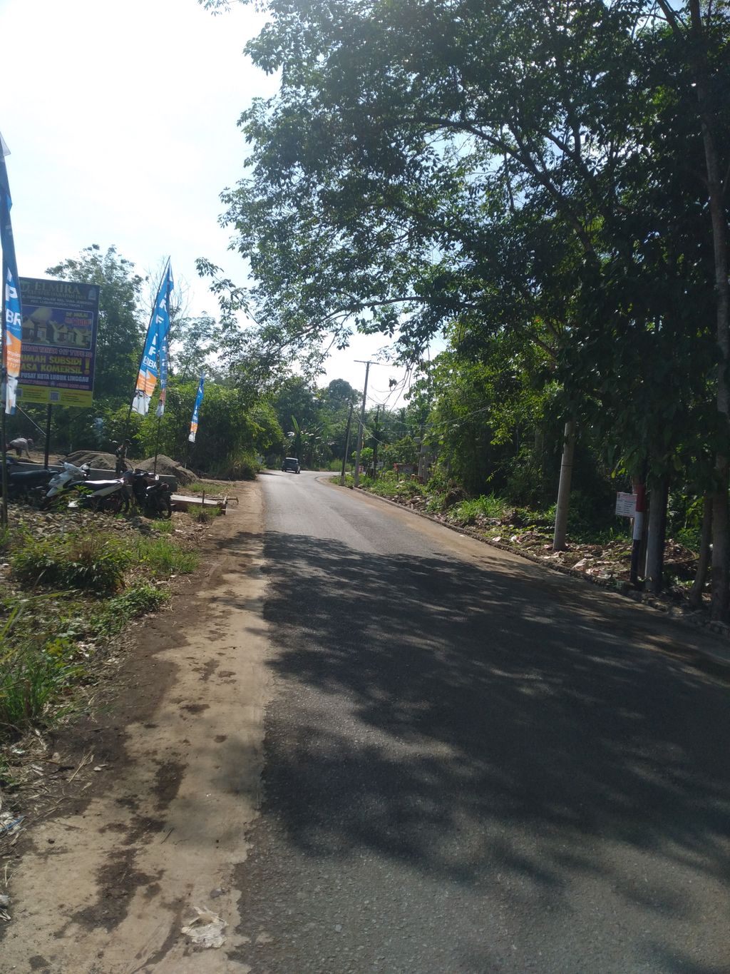 foto gerbang perumahan Elmira Cluster Harapan Jaya