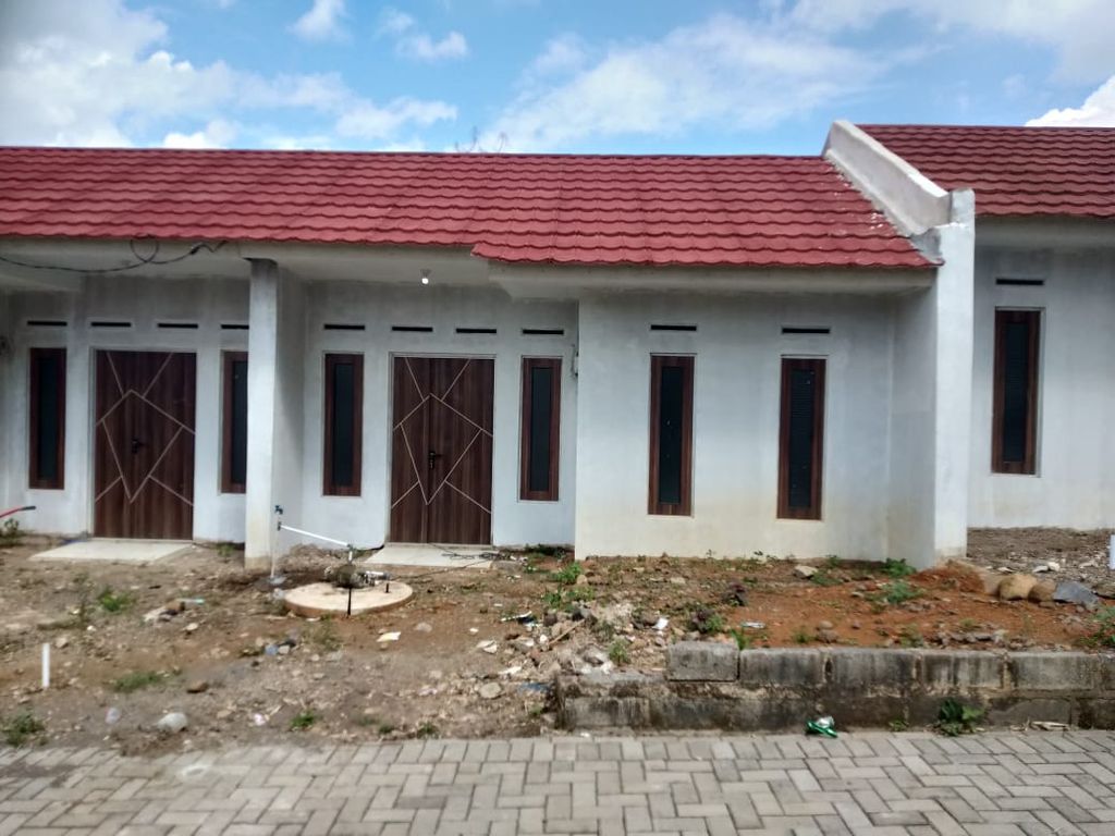 foto tampak rumah tipe 30/60 perumahan PURI MELODI MANGKUBUMI