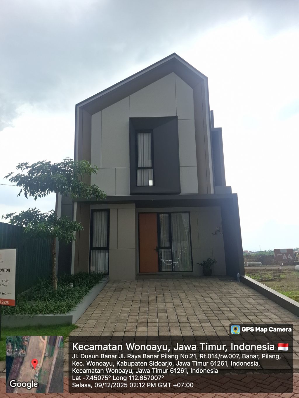 foto contoh rumah perumahan Moca City