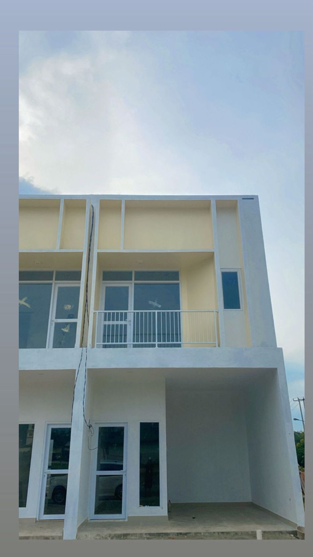 foto tampak rumah tipe T 77/54 perumahan Bumi Purwa Raya Dangdeur Tahap II