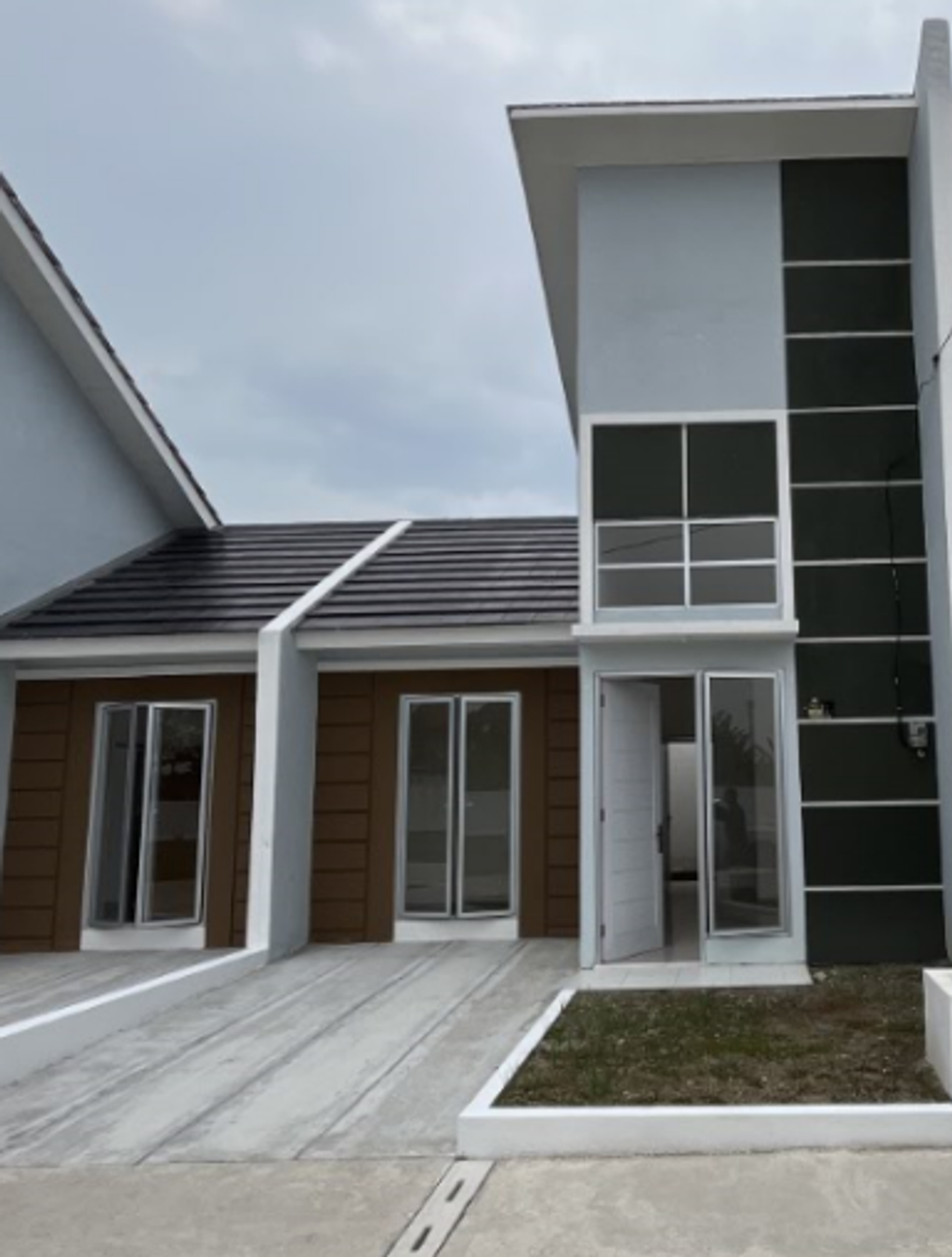 foto tampak rumah tipe Blok GC10 Hook perumahan SHAMANDRA GARDENIA TAHAP 2