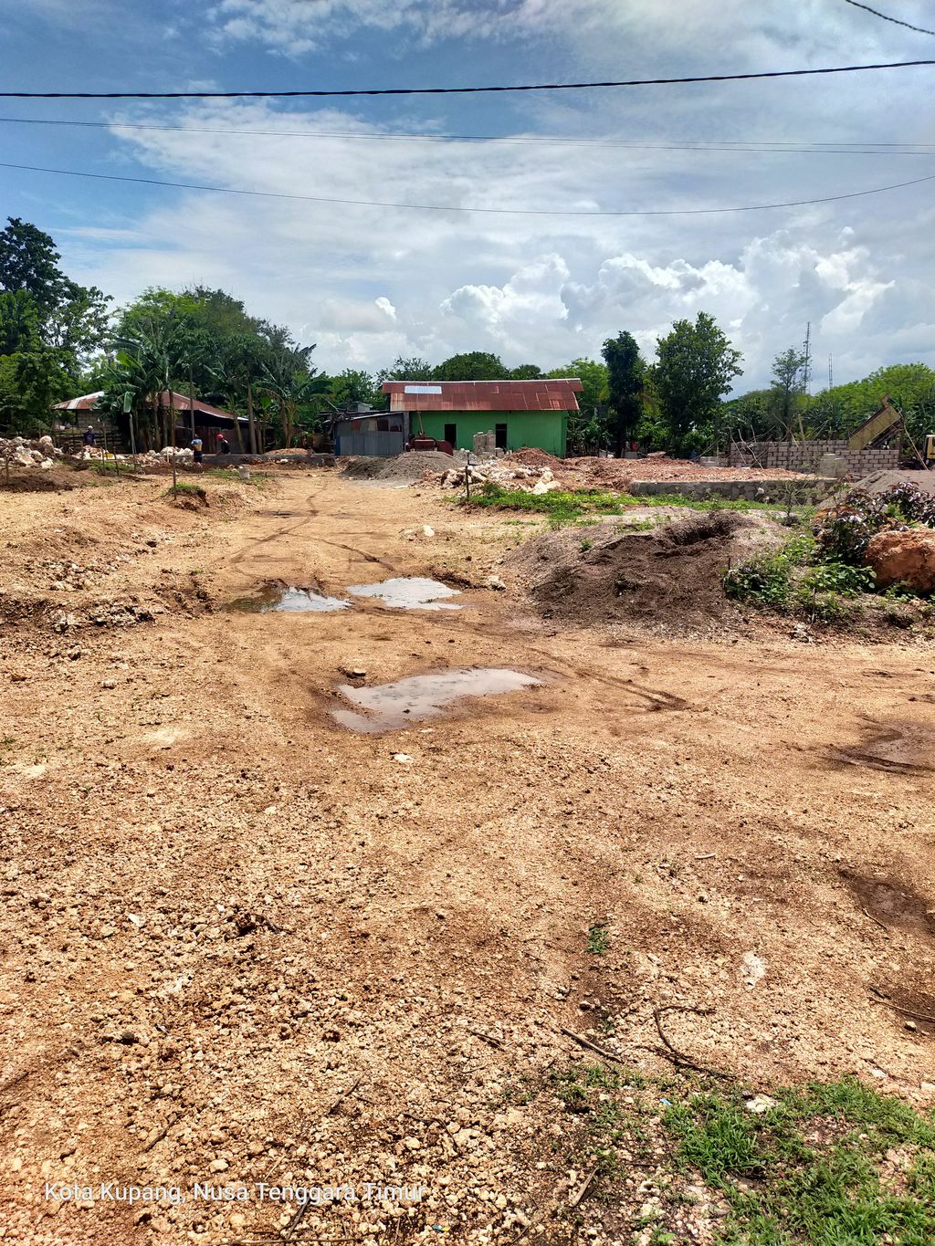 foto posisi tengah perumahan PURI LASIANA INDAH 3
