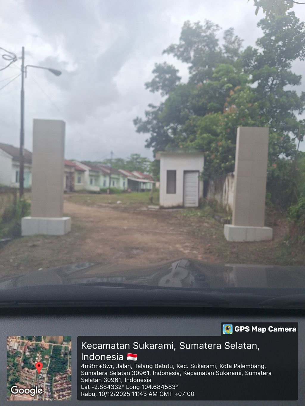 foto gerbang perumahan Griya Edelweis Kartika