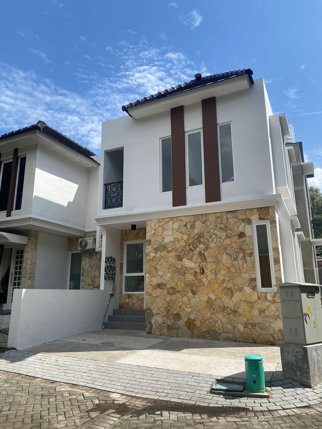 foto contoh rumah perumahan MYRRA RESIDENCE