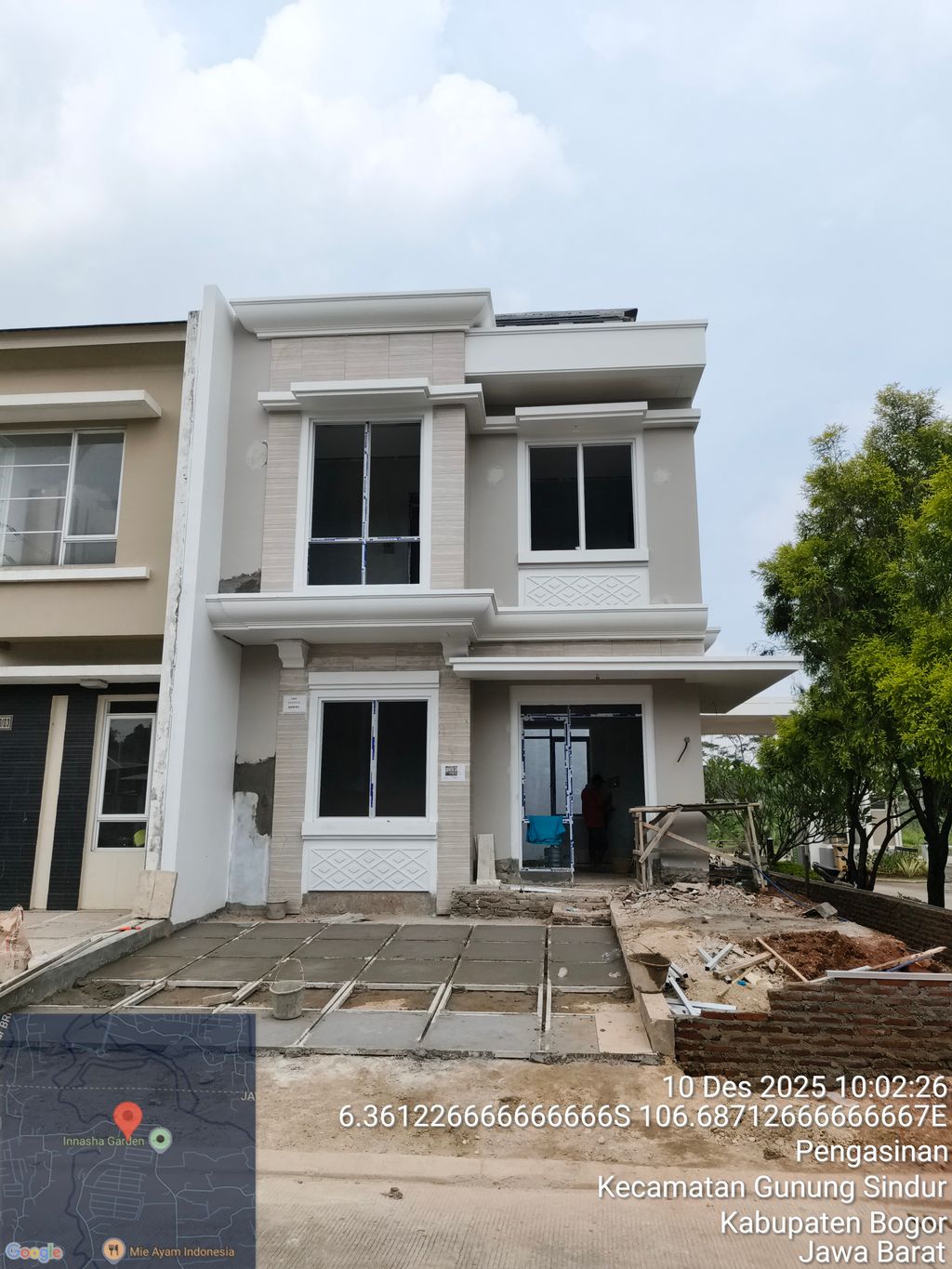 foto tampak rumah tipe NGD-0001 perumahan SERPONG NATURA CITY