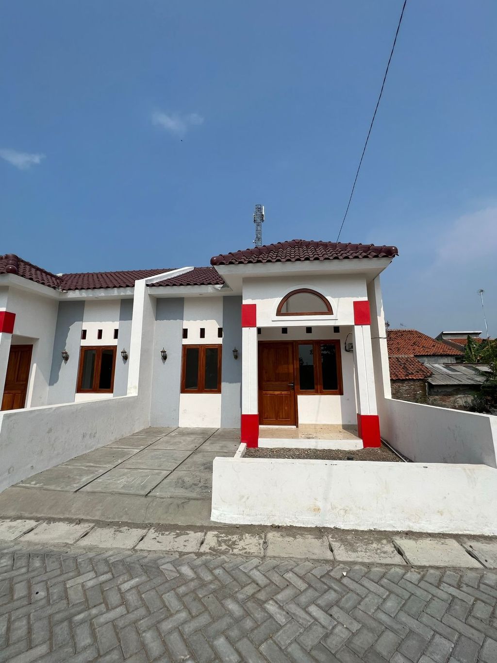 foto tampak rumah tipe 36/72 perumahan Mawar Indah Residence