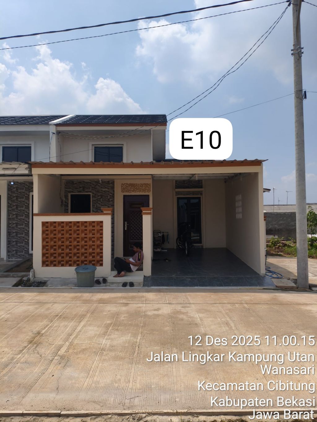 foto tampak rumah tipe 40/72 perumahan GRAND HARSA RESIDENCE