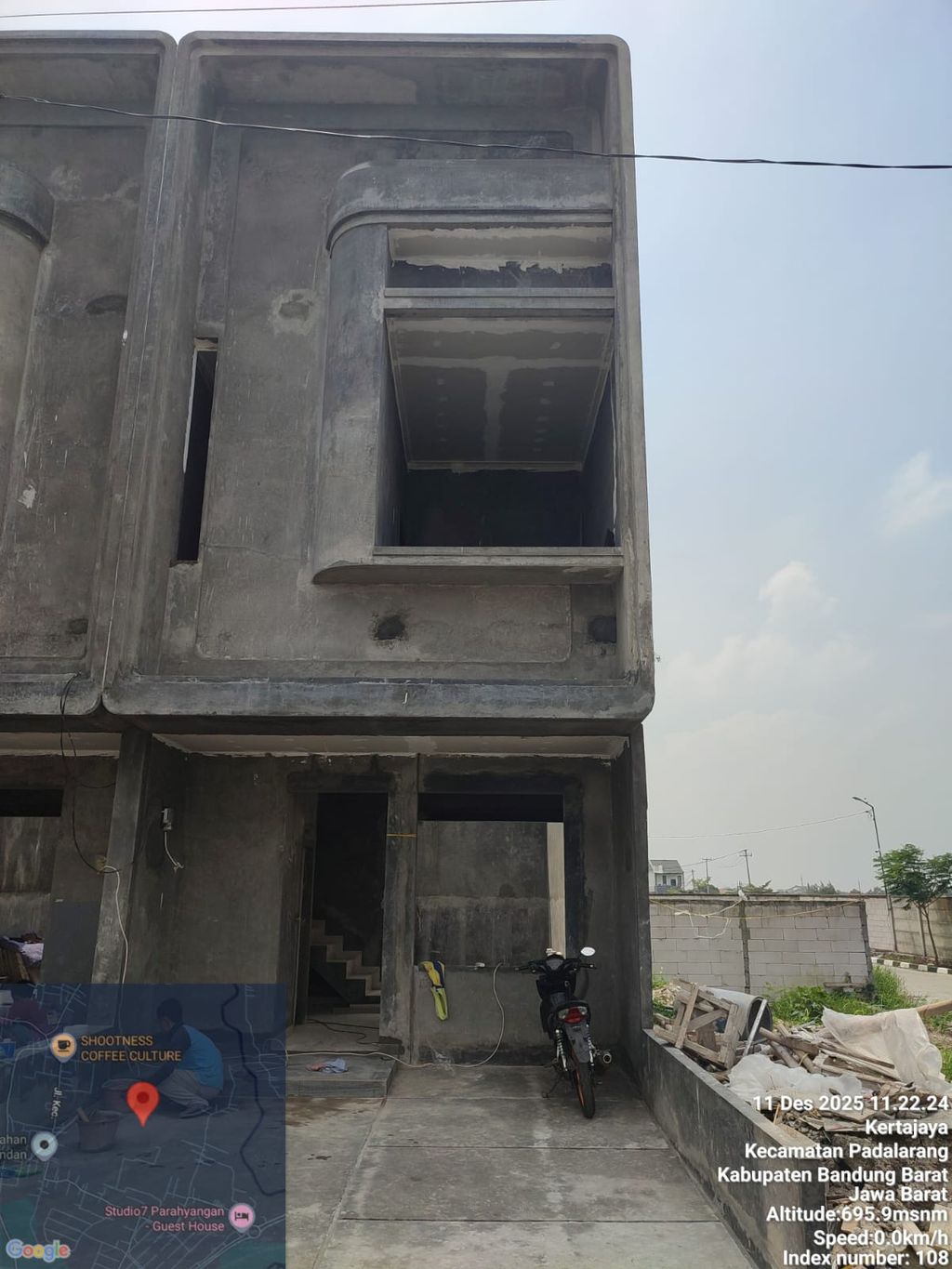 foto tampak rumah tipe 45 Borrusia (3KT) (2KM) (581) perumahan Cluster Everton