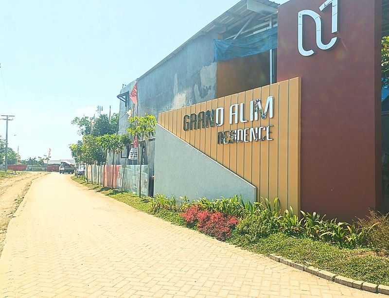 foto gerbang perumahan GRAND ALIM RESIDENCE CLUSTER SAKURA & CLUSTER TULIP