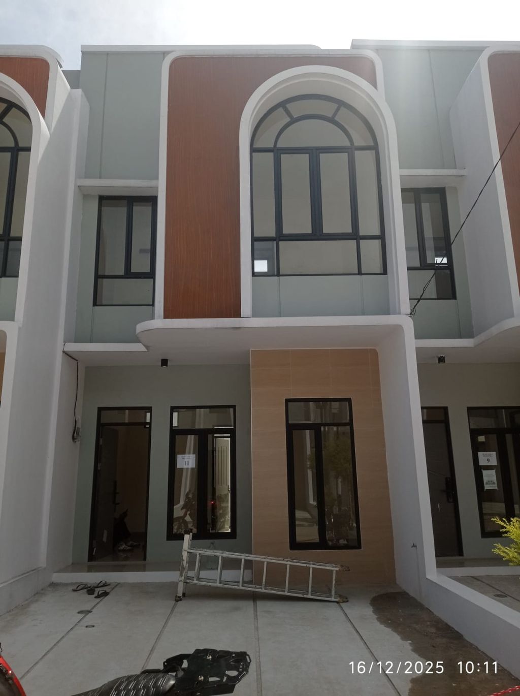 foto tampak rumah tipe 43 Compact (3 kamar) + Teras (469) perumahan G-Land Ciwastra Park 2